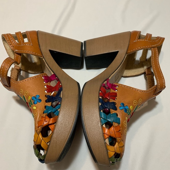 Shoes - Mexican Artisan Leather with embroidered flowers clogs